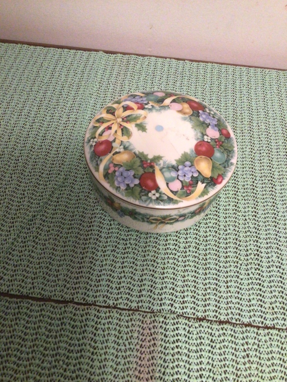 MIKASA china “Christmas Bouquet “ trinket box Made in Japan
